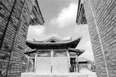 蘭州莊嚴(yán)寺，曾經(jīng)是一位帝王的皇宮內(nèi)苑
