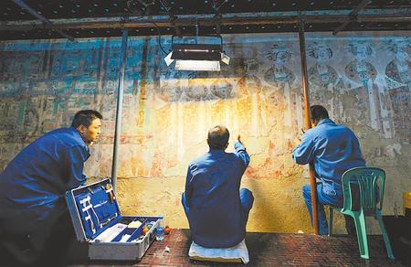 莫高窟記得，“飛天”記得…… ——敦煌研究院文物保護(hù)利用群體素描