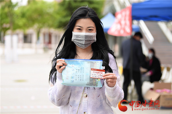 大學(xué)五月進(jìn)入開(kāi)學(xué)高峰期 甘肅又一高校開(kāi)學(xué)（組圖）