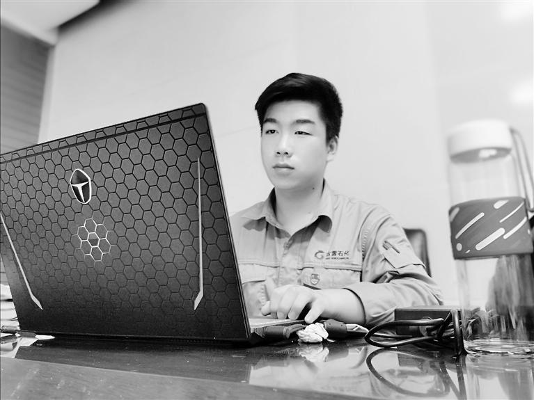 總書(shū)記的話兒記心間丨還沒(méi)畢業(yè)，工作就落實(shí)了!