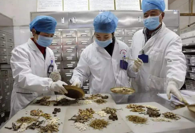 新冠肺炎疫情人物同防市民如何做？請看這里！