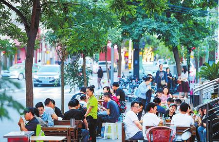 線上線下聯(lián)動(dòng) 隴原消費(fèi)回暖