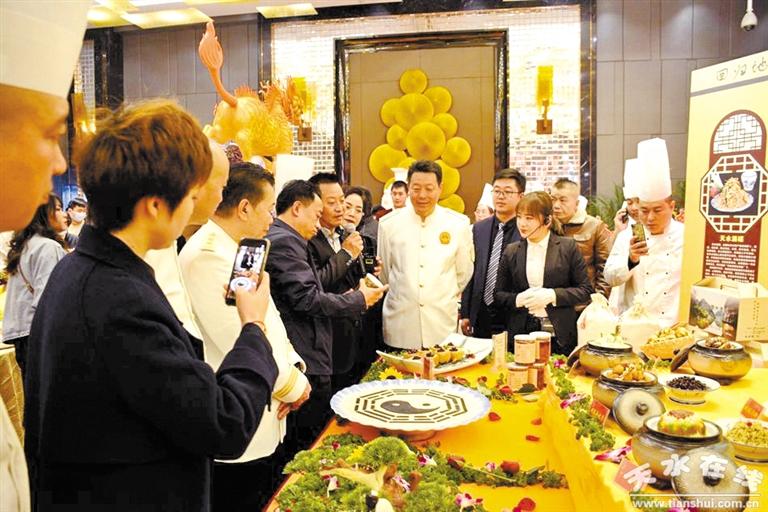 隴菜藝術盛典聚焦隴菜經(jīng)濟新成就——中國烹飪大師、甘肅省隴菜協(xié)會會長趙長安專訪