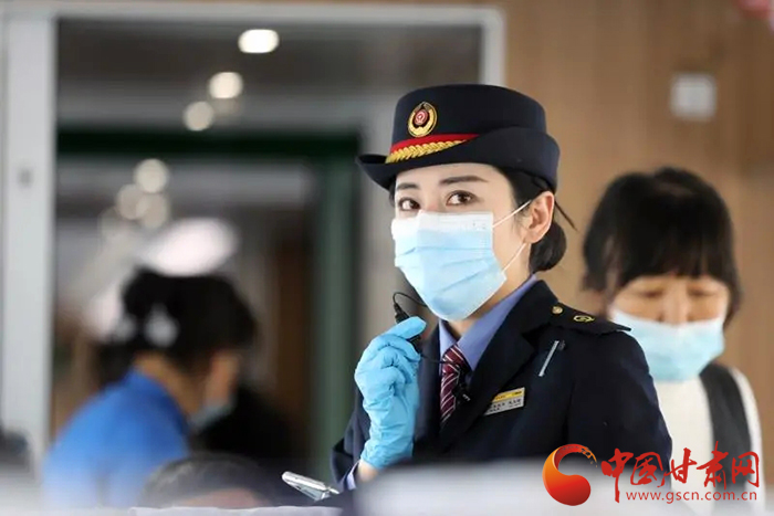 農(nóng)歷小年火車票今起開搶！這些信息你要知道