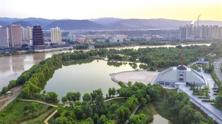 蘭州市黃河風情線大景區(qū)保護管理將有法可依打陀螺甩響鞭或被禁止