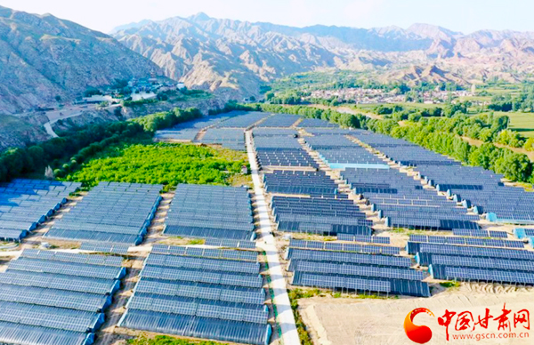 【奮斗百年路 啟航新征程 脫貧攻堅(jiān)答卷】以村為家，把貧困戶當(dāng)家人——記全國脫貧攻堅(jiān)先進(jìn)個(gè)人錢有