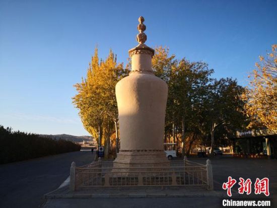 圖為2020年11月，沐浴在晨光中的莫高窟道士塔。(資料圖) 馮志軍 攝