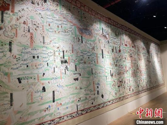 圖為展覽現(xiàn)場?！〗瓧顭?攝