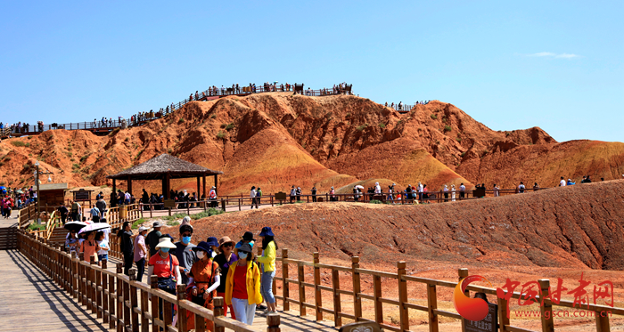 端午假期張掖共接待游客87.05萬人次，實(shí)現(xiàn)旅游收入4.64億元