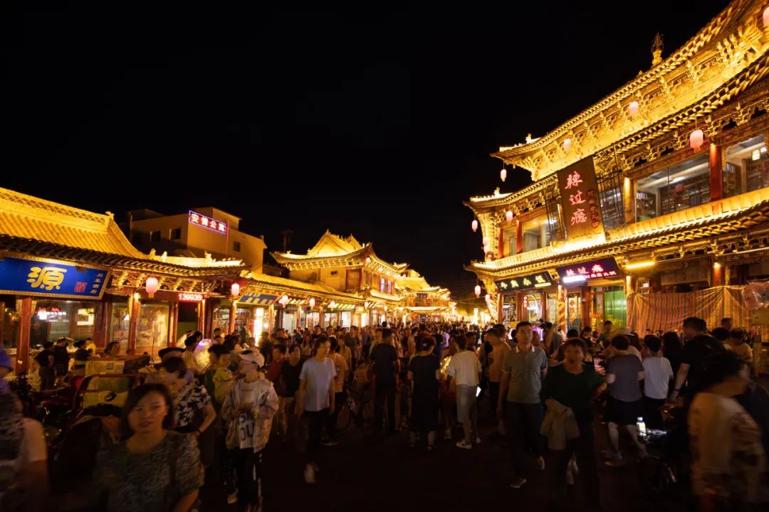 古風(fēng)、華美、浪漫、美味……現(xiàn)實(shí)版“清明上河圖”，就在這里！