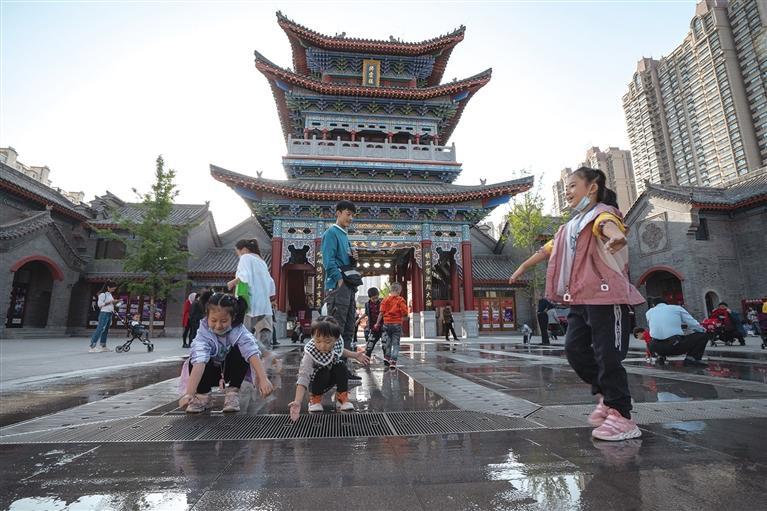 接待游客120余萬人次 實(shí)現(xiàn)旅游收入9億多元 中秋小長假蘭州文旅市場強(qiáng)勁復(fù)蘇