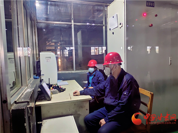 空置房如何辦理停暖？過熱費(fèi)如何收?。?>
        </a><em>空置房如何辦理停暖？過熱費(fèi)如何收取？</em></li>

                </ul>
            </div>
            <!-- public platform -->
            <div   id=