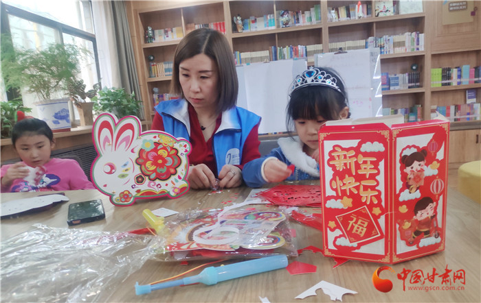 蘭州市中小學(xué)生 下周“錯時錯峰”開學(xué) 開學(xué)收費標準看這里