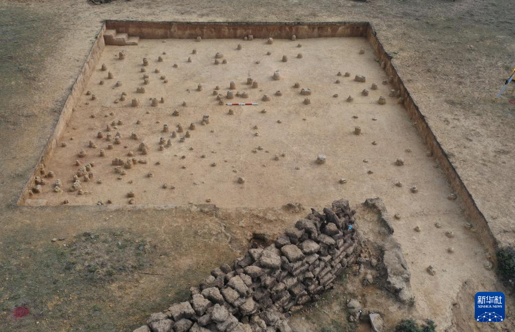 四川稻城縣皮洛舊石器時(shí)代遺址探方發(fā)掘情況（資料圖）。