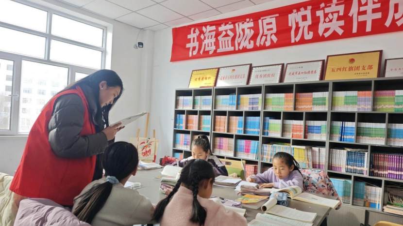 古浪：農(nóng)家書(shū)屋讓孩子們“閱”享假期
